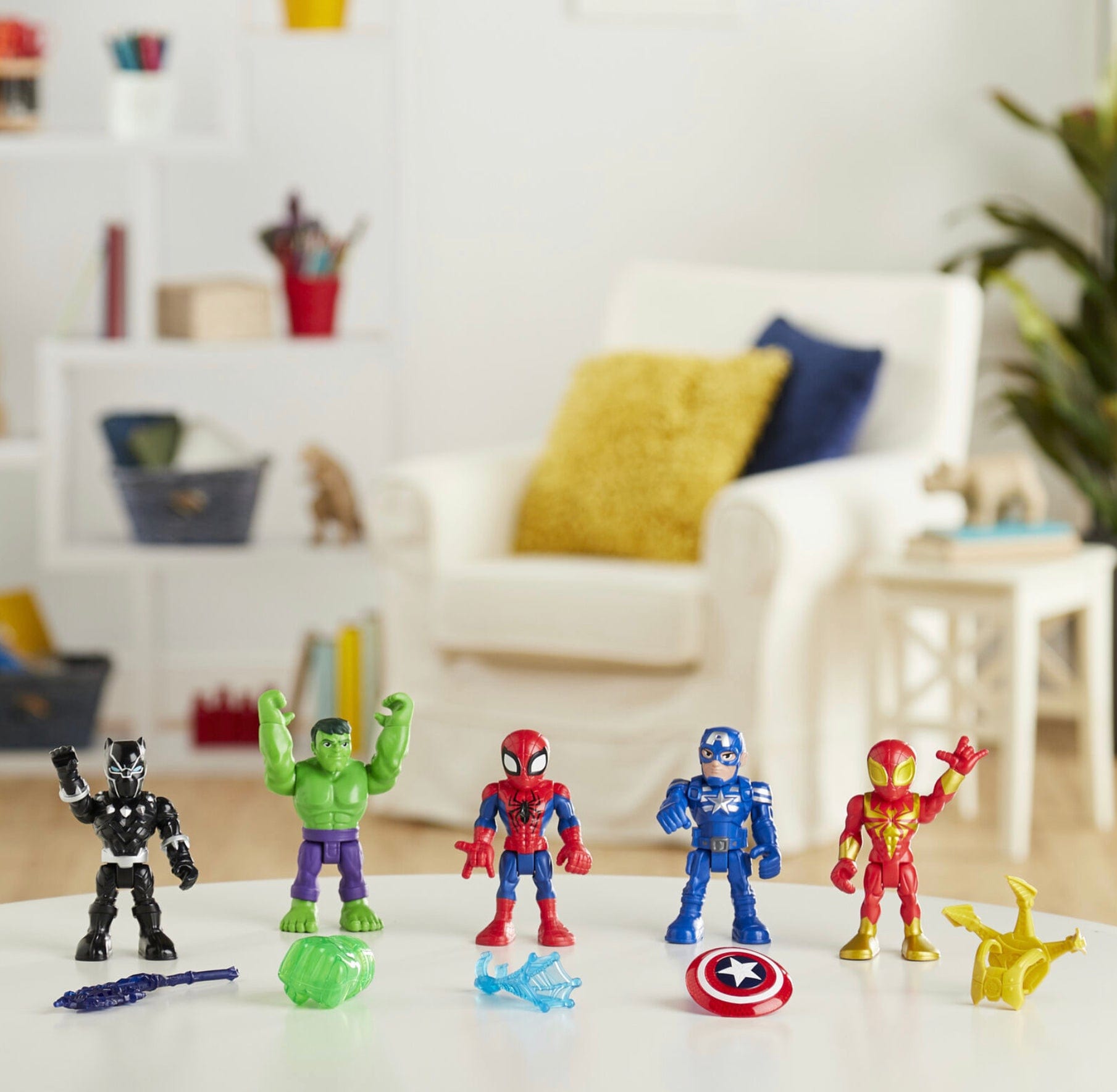 Marvel Super Hero Adventures toys, 12cm Iron Man Action Figure & Accessory