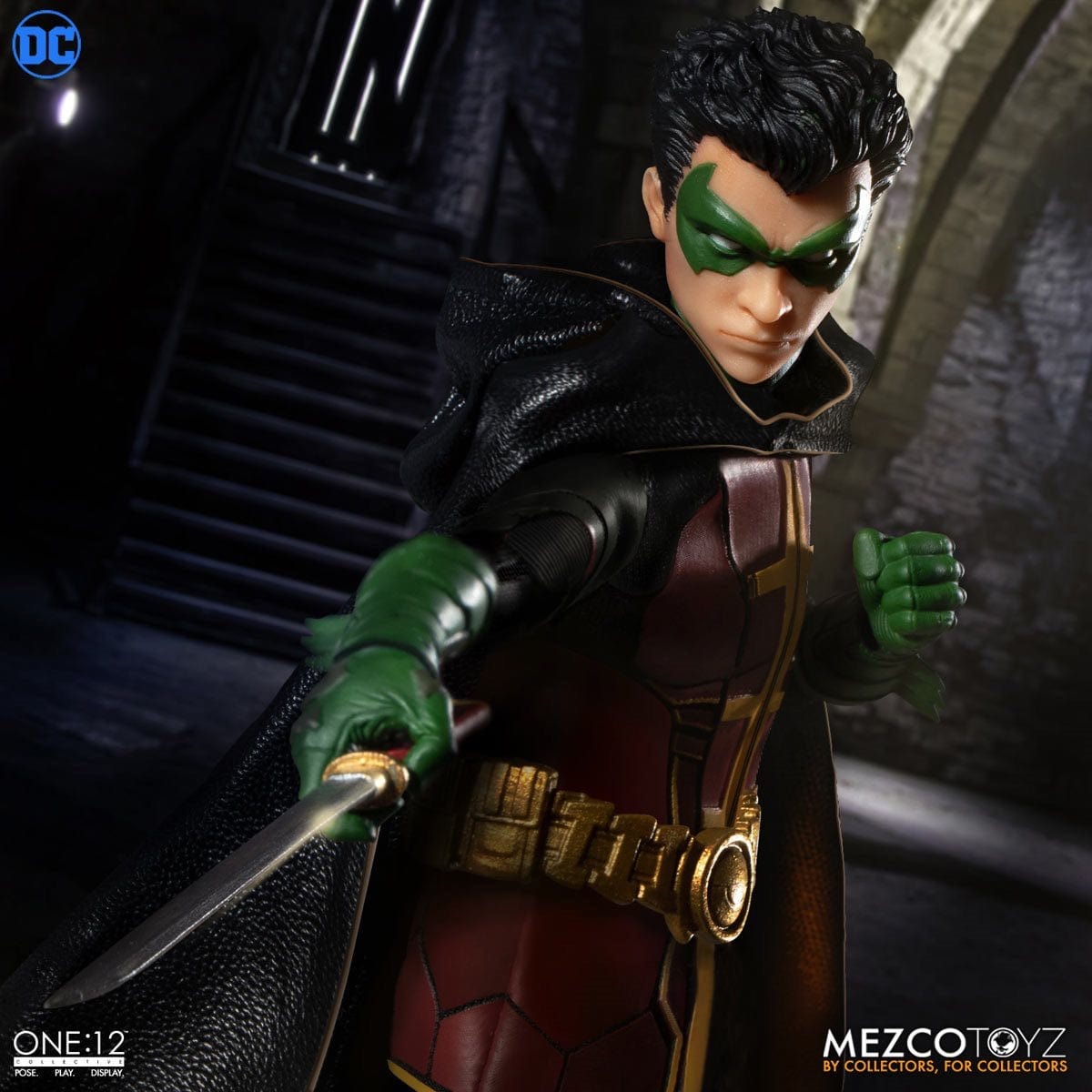 One:12 Collective Figures - DC Comics - Robin (Damian Wayne) - WORLD OF KIDZ
