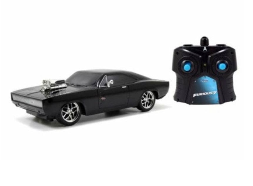 Jada Toys FAST & FURIOUS Dom’s Dodge Charger R/T R/C Car 1:24 2.4GHz Turbo Boost