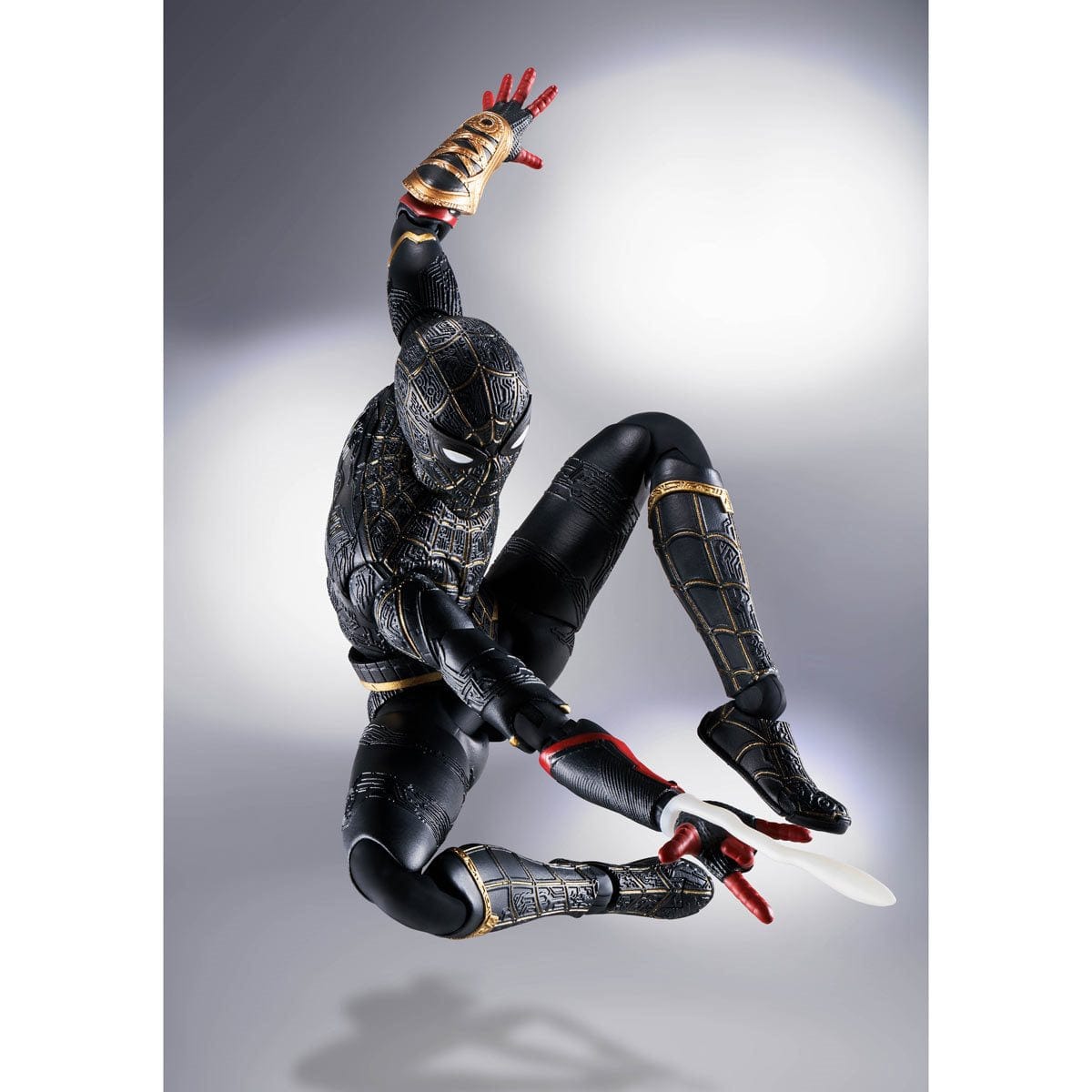 Bandai Tamashii Nations - Spider-Man: No Way Home S.H. Figuarts Action Figure 1/12 Scale Spider-Man Black & Gold Suit (Special Set)