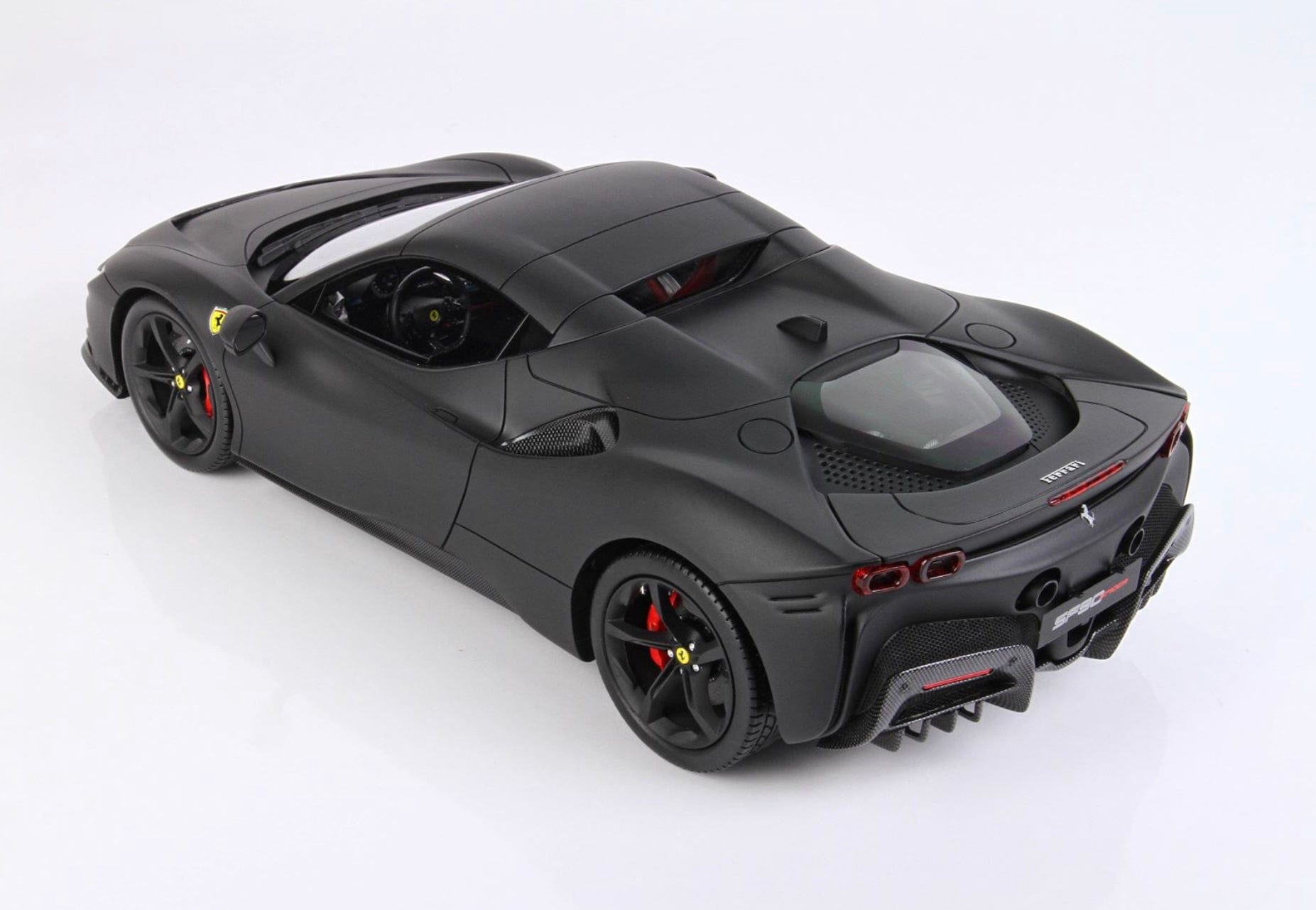 BBR MODELS FERRARI SF90 STRADALE HYBRID SPIDER 1000hp CLOSED ROOF 2020 -  CON VETRINA - WITH SHOWCASE