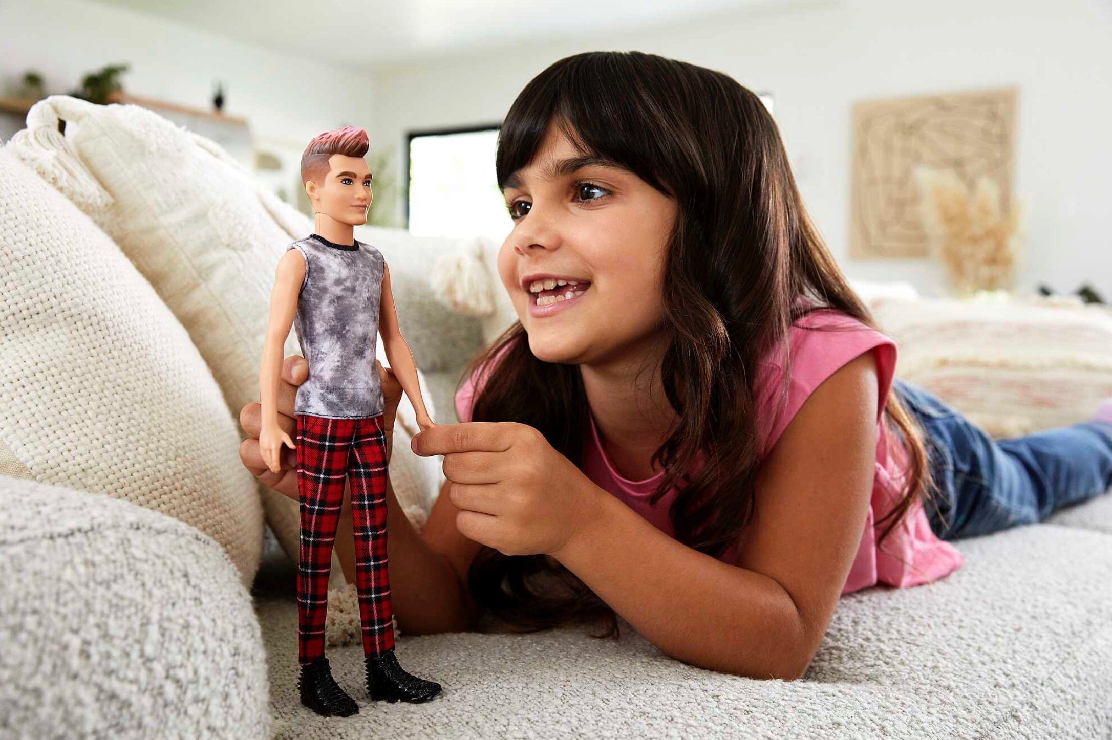 Barbie GVY29 Ken Fashionista Rocker Ken Doll, Multicolor, 32.39 cm*5.08 cm*10.16 cm