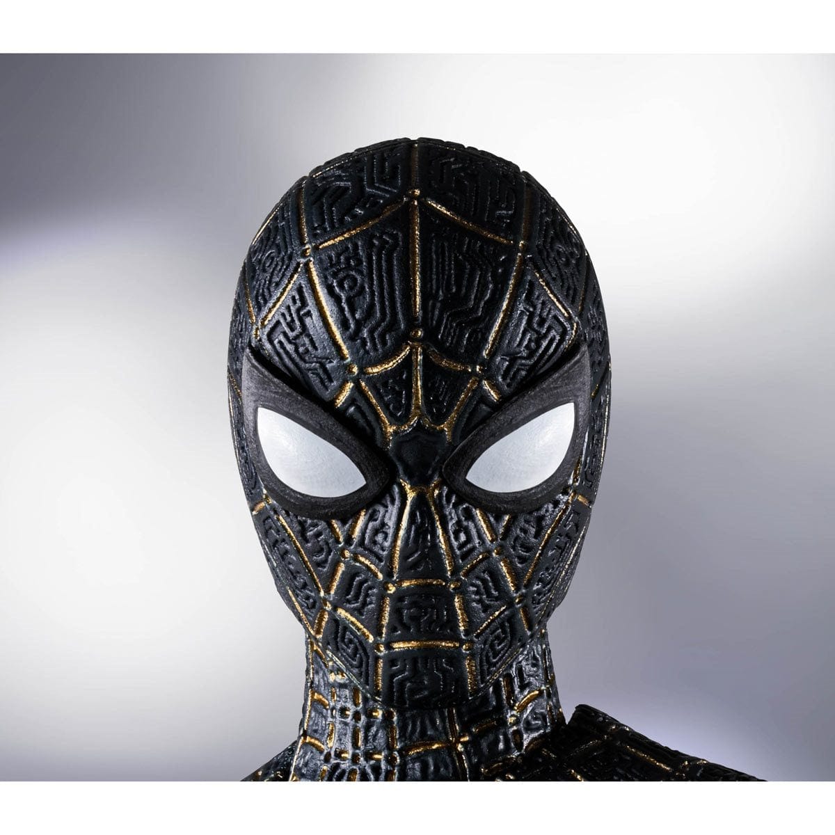 Bandai S.H.Figuarts SPIDER MAN NO WAY HOME Black and Gold Suit  toy action figure for kids and collectors